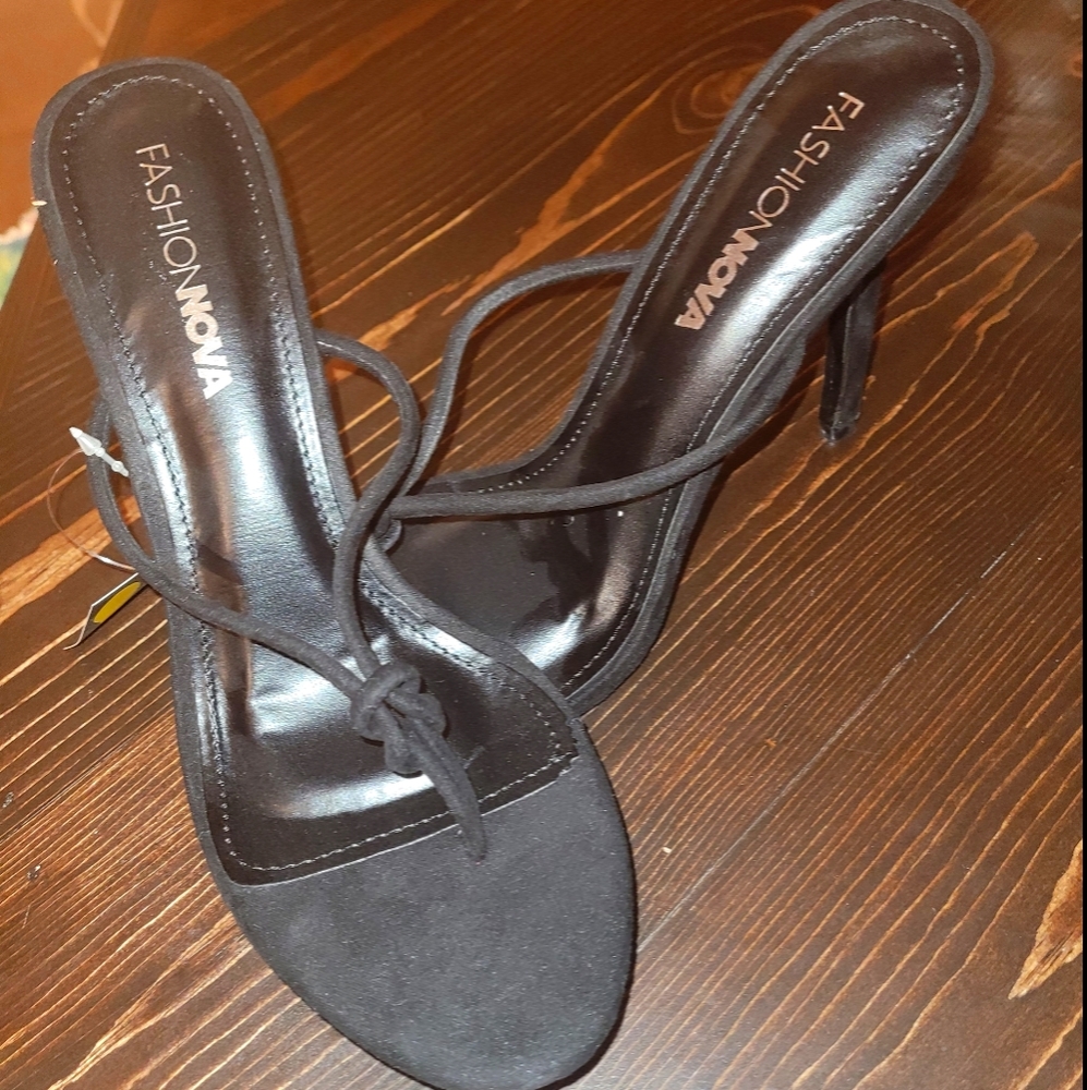 New Black Fashion Nova Heel Sandal